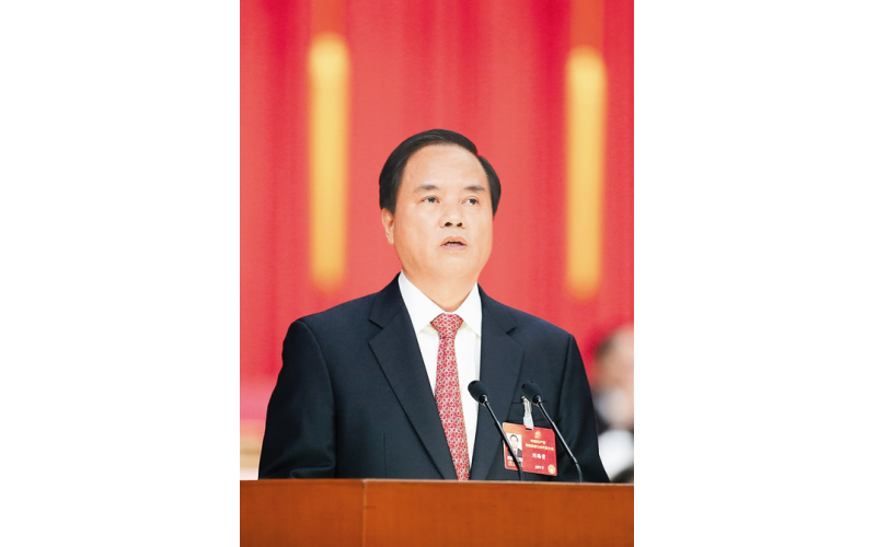 凝心聚力 奋力拼搏加快建设经济繁荣社会文明生态宜居人民幸福的美好新海南